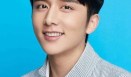 港娱最新爆料王嘉尔是谁,王嘉尔身份揭秘，竟是神秘人物！